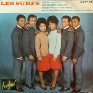 Les Surfs - Reviens Vite Et Oublie / Ce Garçon / Dum-Dum-Dee-Dum / Pas Si Simple Que Ça-0