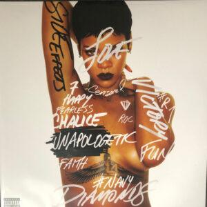 Rihanna-0