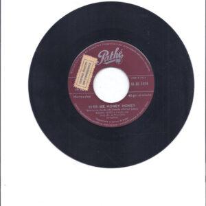 Marisa Rossi (4) - Kiss Me Honey Honey-0