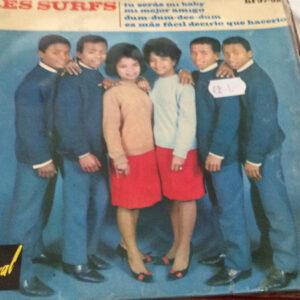 Les Surfs - Reviens Vite Et Oublie / Ce Garçon / Dum-Dum-Dee-Dum / Pas Si Simple Que Ça-0