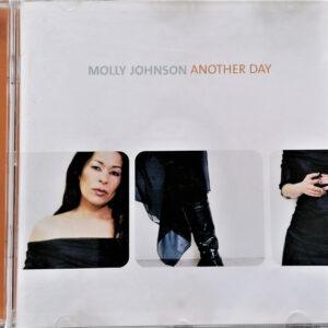 Molly Johnson-0